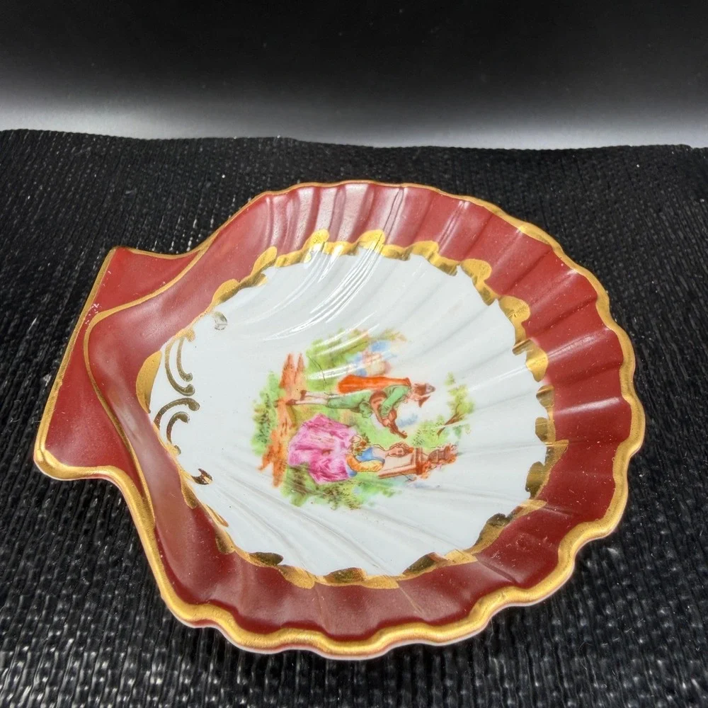 Vintage M Germany Porcelain Shell Trinket Dish Courting Couple Burgundy Gold VTG